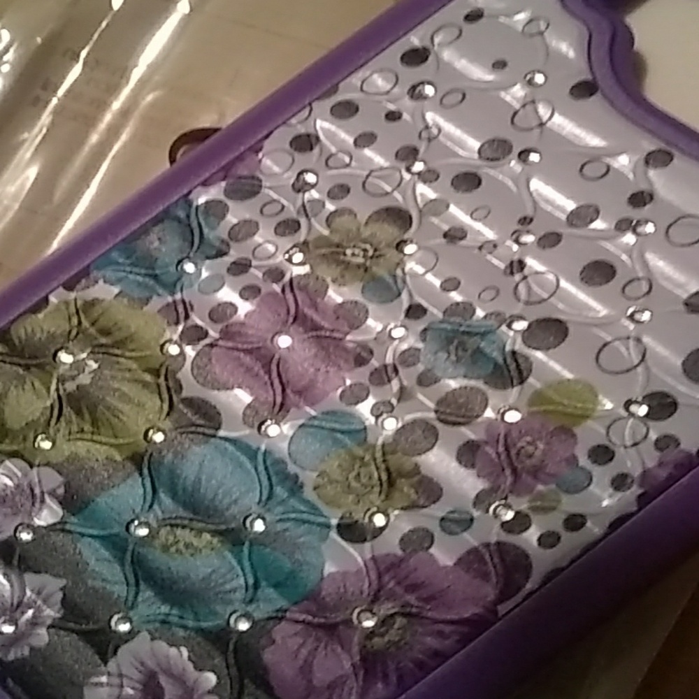 Phone case - Picture 3 of 4